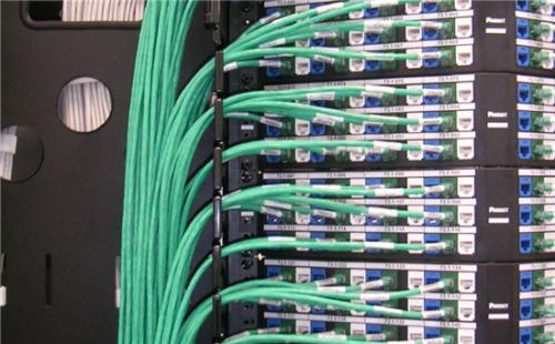 崇州專業(yè)網(wǎng)絡(luò)工程與網(wǎng)絡(luò)改造收費(fèi)指南 軟硬件一體化服務(wù)解析